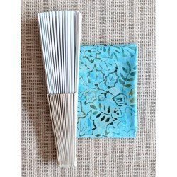 Abanico con tela batik azul AZ1