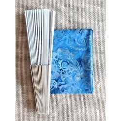 Abanico con tela batik azul AZ2