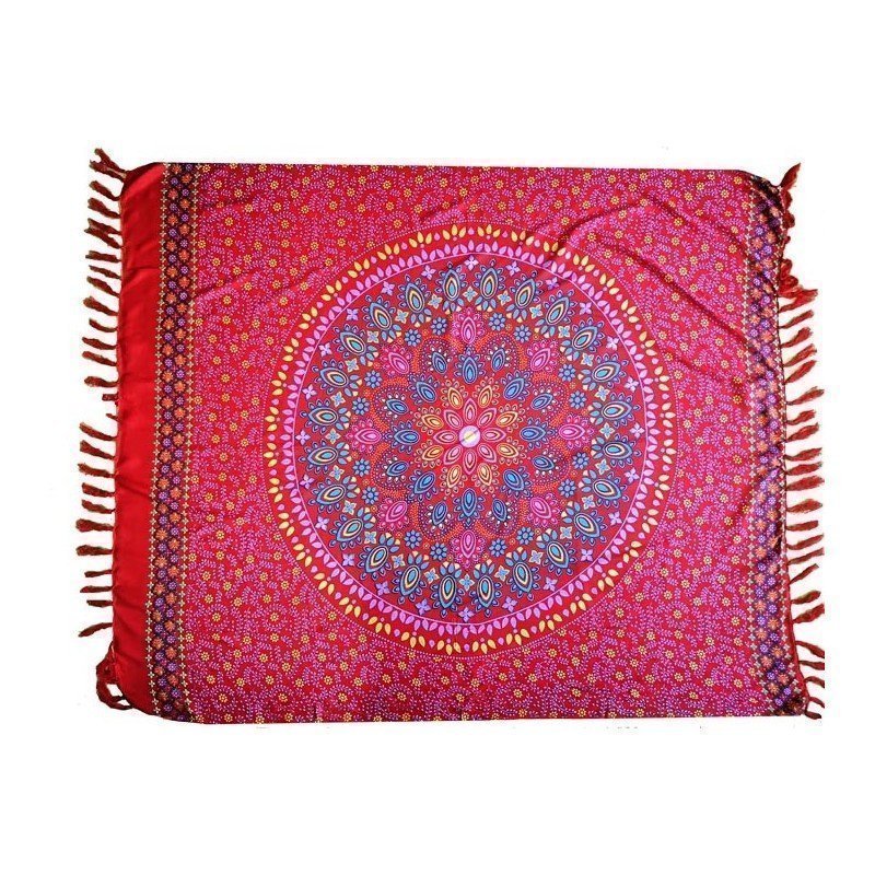 Pareo balinés, elaborado con viscosa cien por cien de alta calidad. Estampado a mano en Java. Pareo balinés, elaborado con viscosa cien por cien de alta calidad. Estampado a mano en Java.
